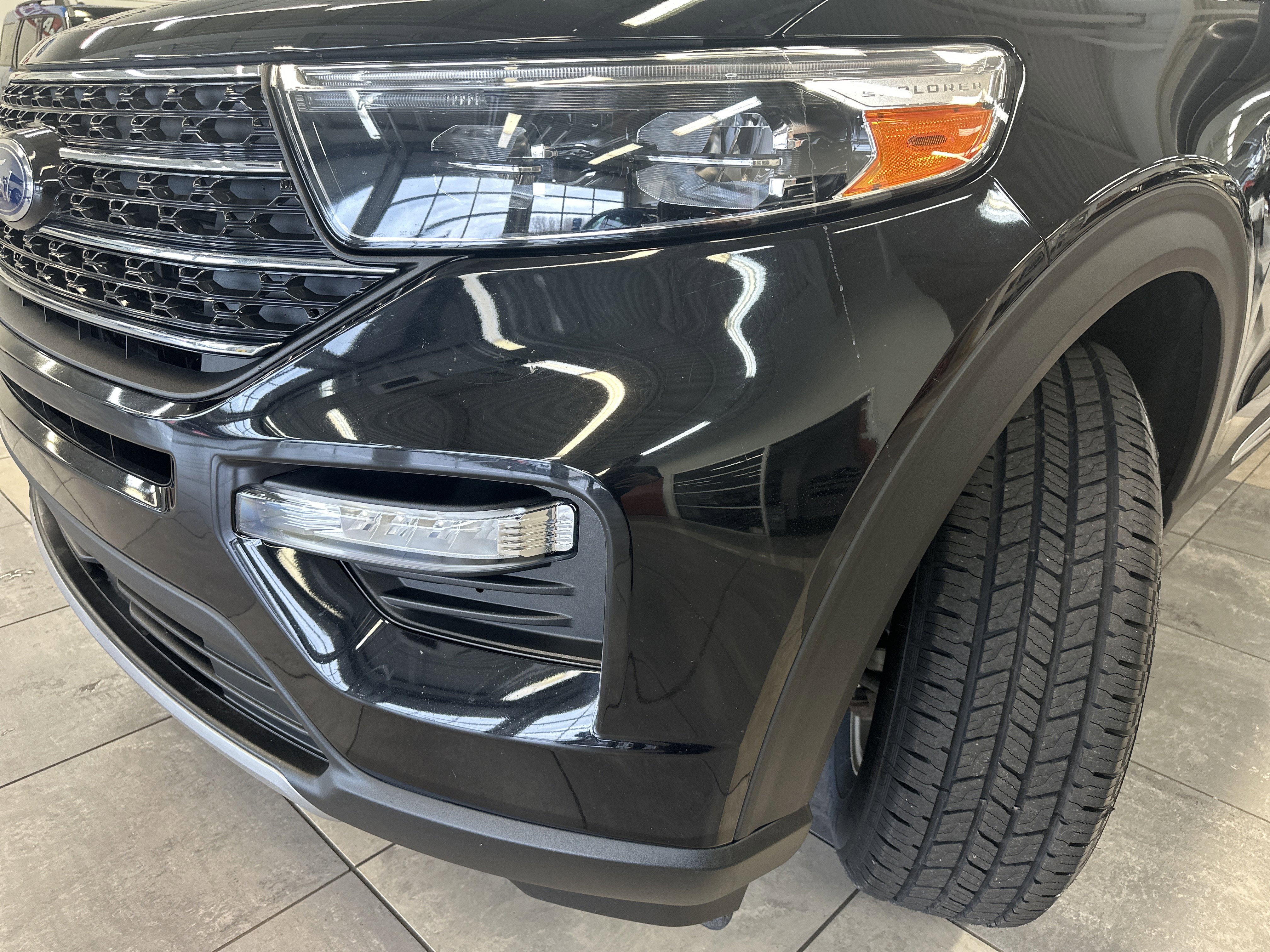 Used 2023 Ford Explorer XLT w/ Equipment Group 202A image 19