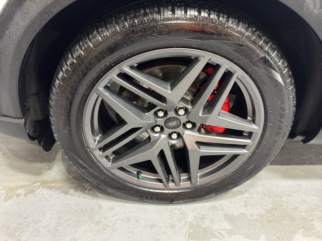 Used 2025 Ford Explorer ST image 9