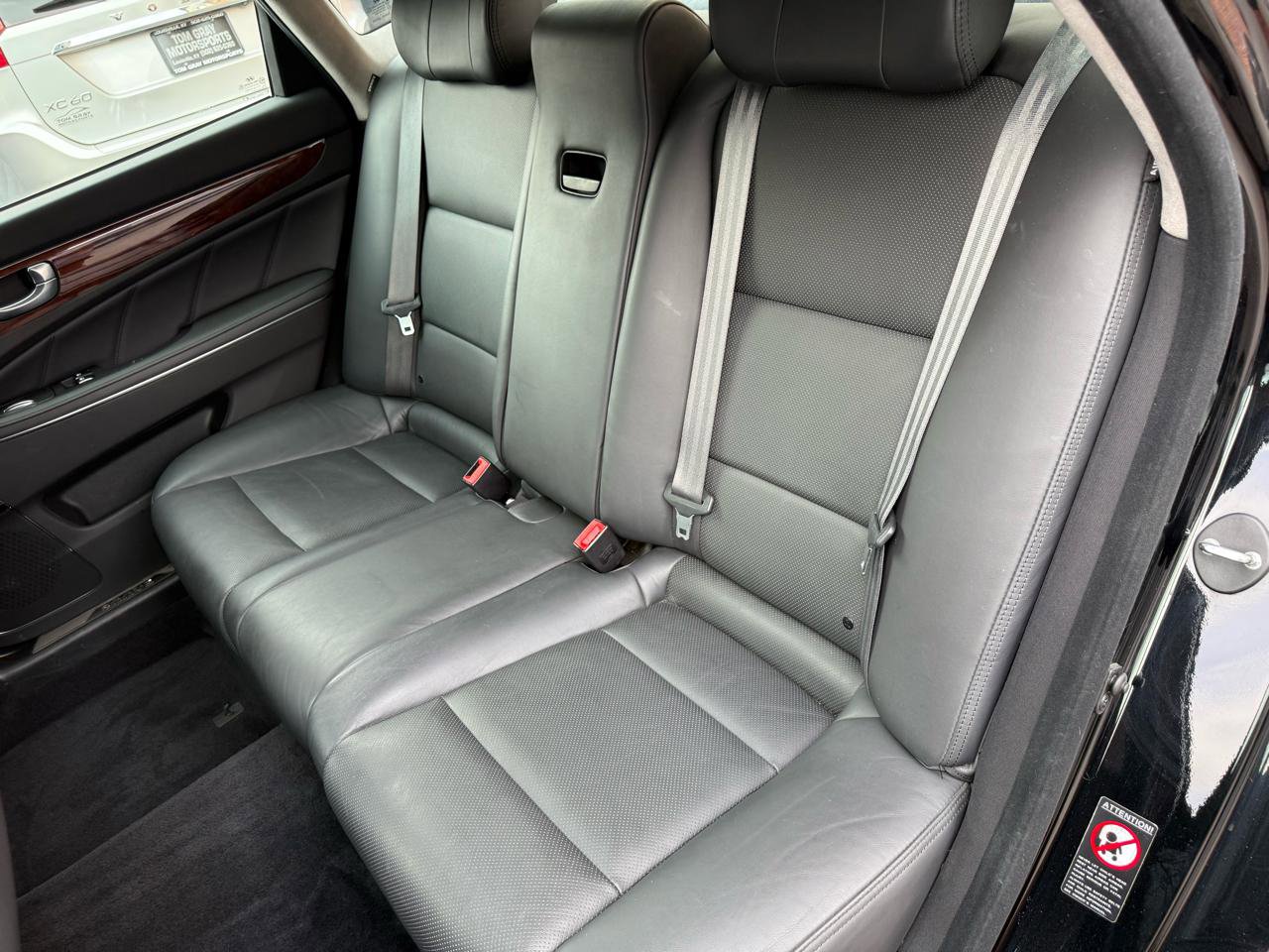 Used 2014 Hyundai Equus Signature RWD image 7