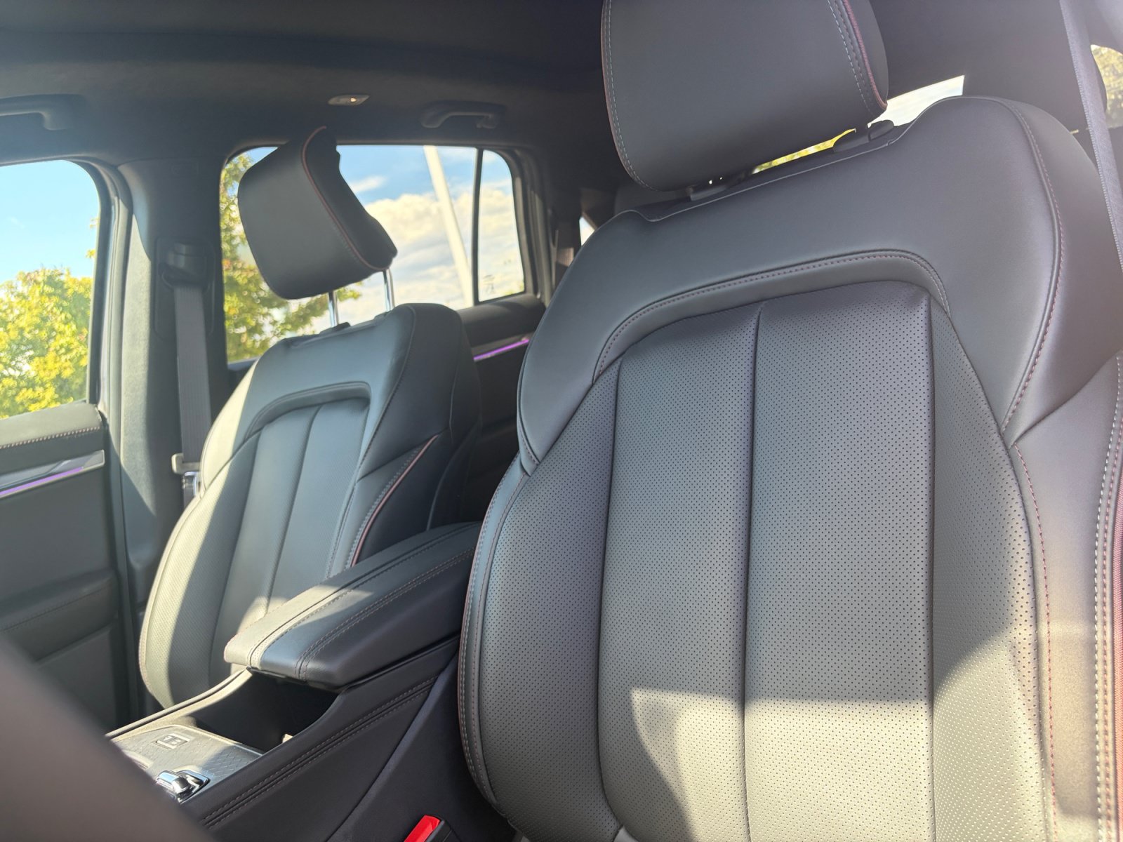 New 2025 Jeep Wagoneer S Launch Edition AWD/4WD image 14