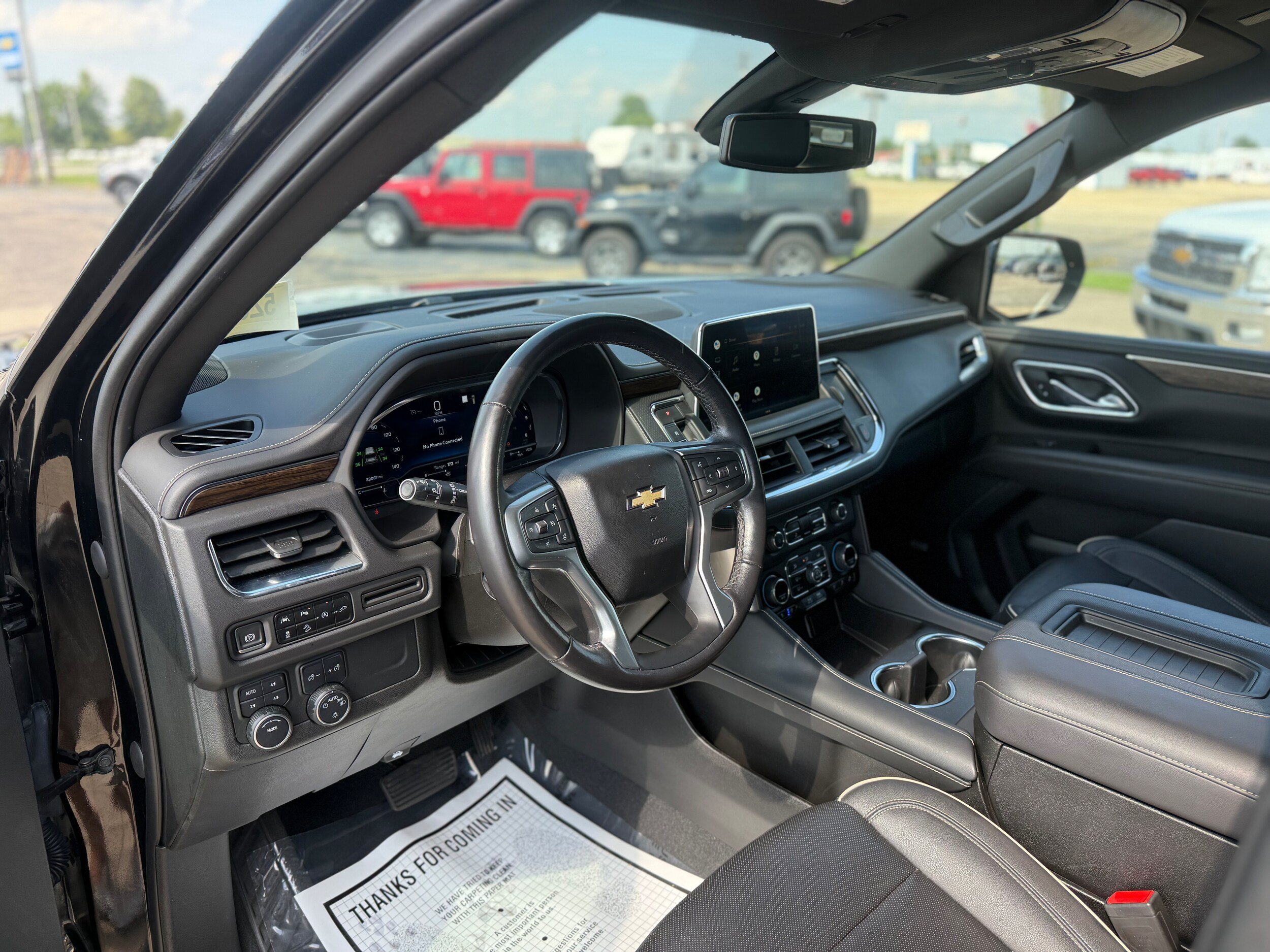 Used 2022 Chevrolet Tahoe Premier AWD/4WD image 17