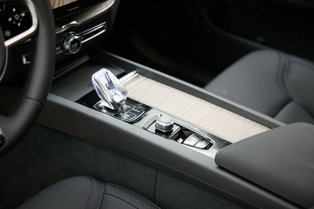 New 2026 Volvo XC60 T8 Plus w/ Climate Package image 15