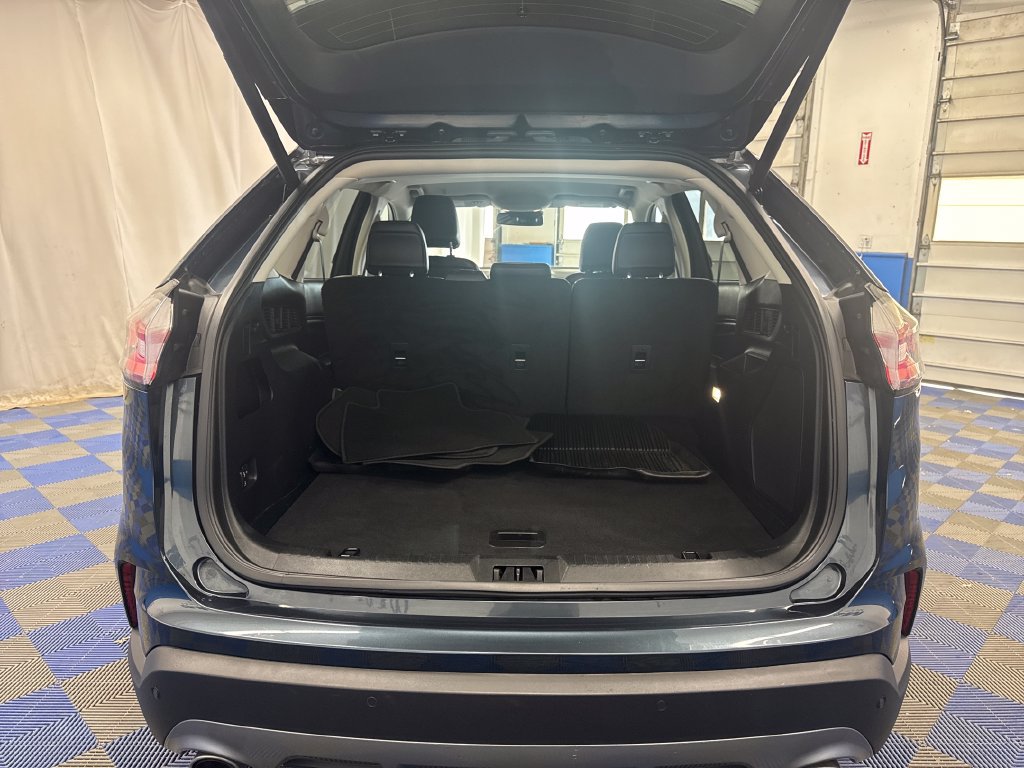 Used 2023 Ford Edge Titanium AWD/4WD image 24