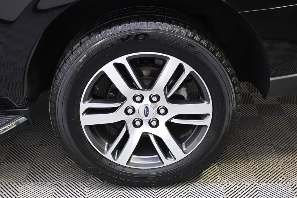 Used 2023 Ford Expedition Limited image 20