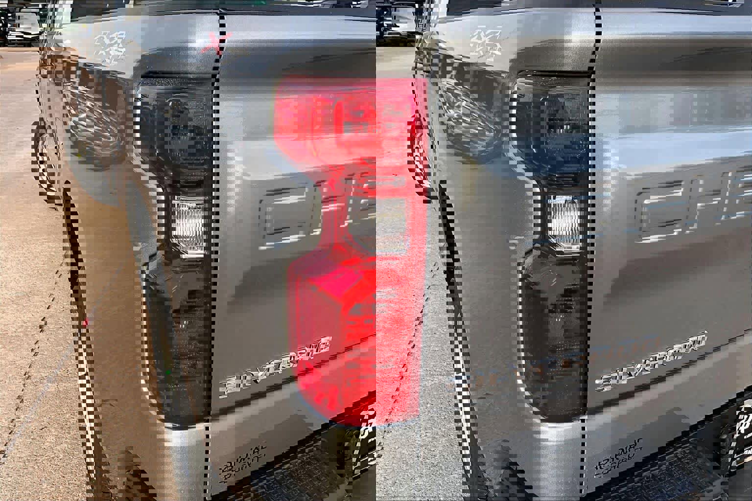 Used 2026 Chevrolet Silverado 1500 W/T w/ Trailering Package image 15