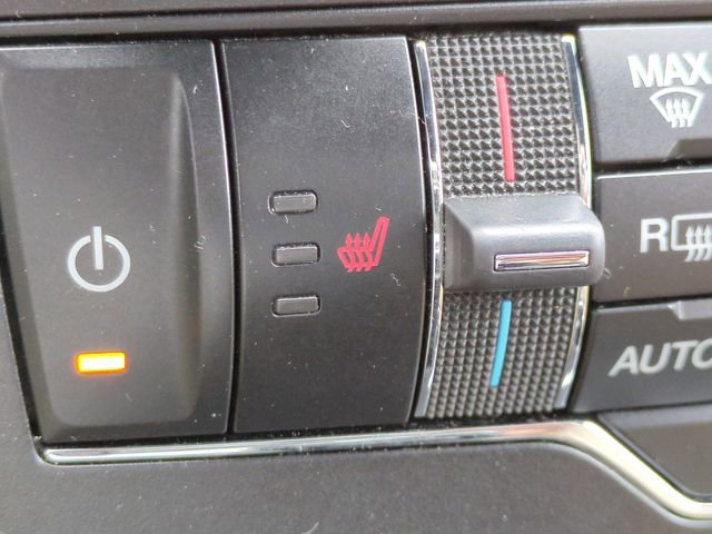 Used 2017 Ford Explorer XLT w/ Equipment Group 202A image 28