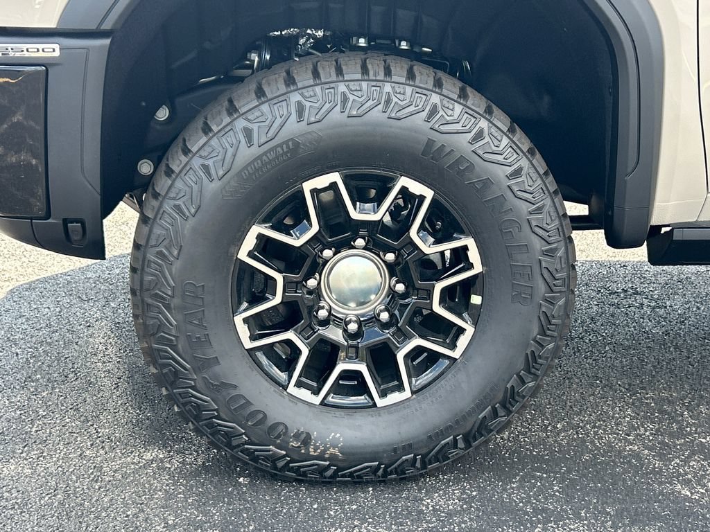New 2026 GMC Sierra 2500 AT4X AWD/4WD image 13