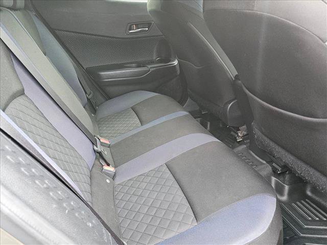 Used 2021 Toyota C-HR XLE FWD image 18