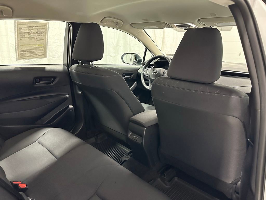 Used 2025 Toyota Corolla LE FWD image 52