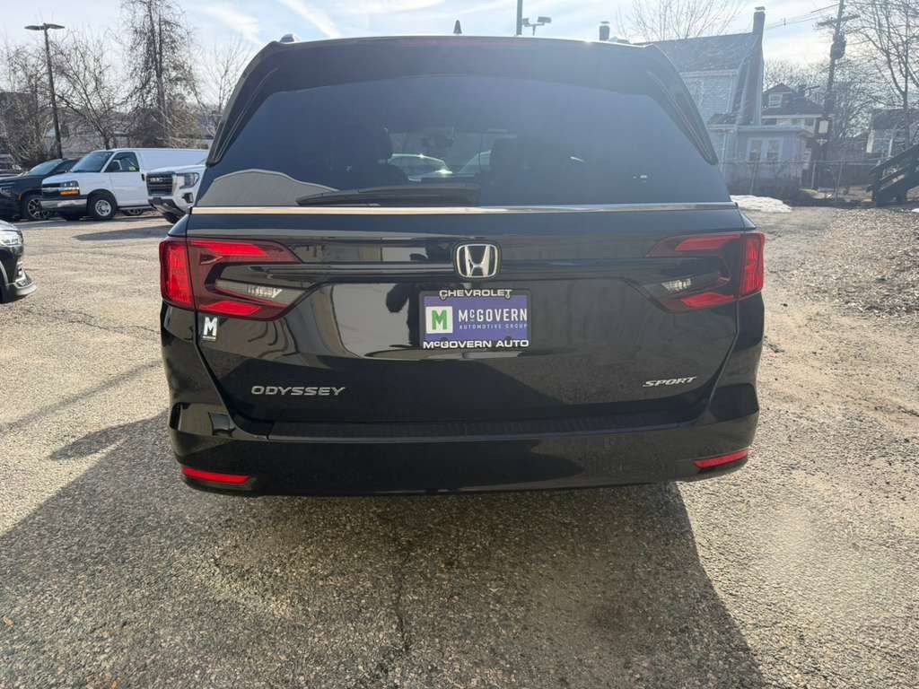 Used 2024 Honda Odyssey Sport image 4