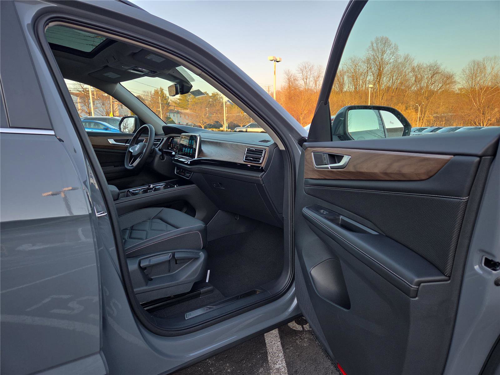 New 2026 Volkswagen Atlas SE image 26