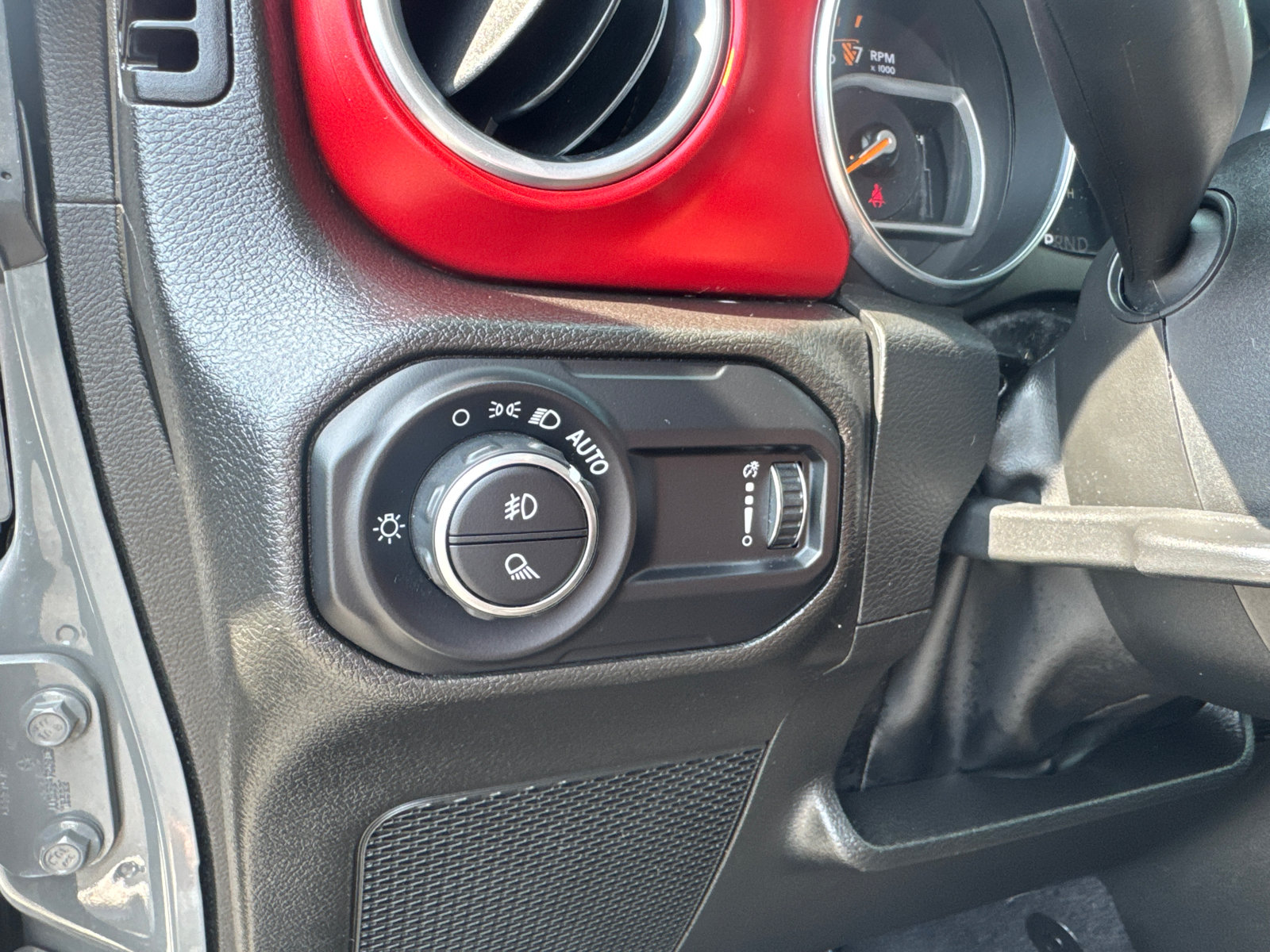 Used 2023 Jeep Gladiator Rubicon w/ LED Lighting Group AWD/4WD image 16