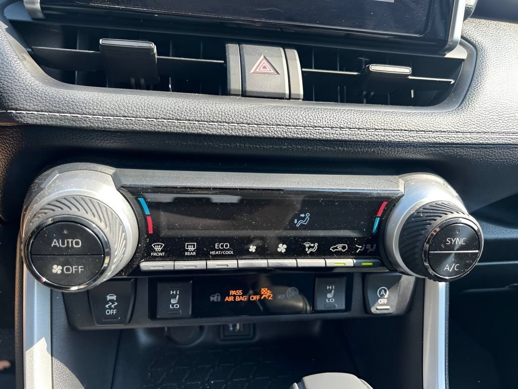 Used 2025 Toyota RAV4 XLE w/ Convenience Package AWD/4WD image 28
