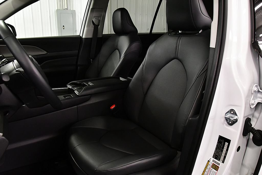 Used 2025 Toyota Grand Highlander AWD Hybrid image 28