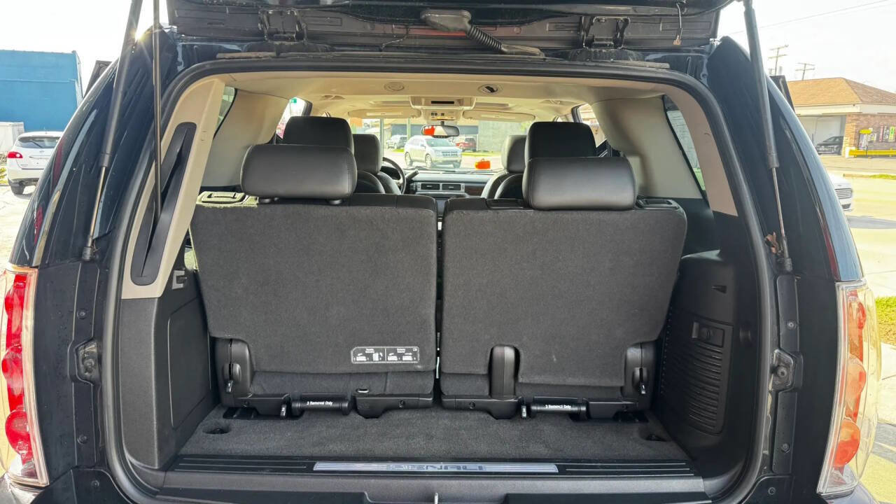 Used 2013 GMC Yukon Denali AWD/4WD image 23