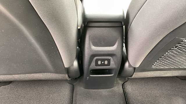 Used 2024 Hyundai Venue SEL FWD image 23