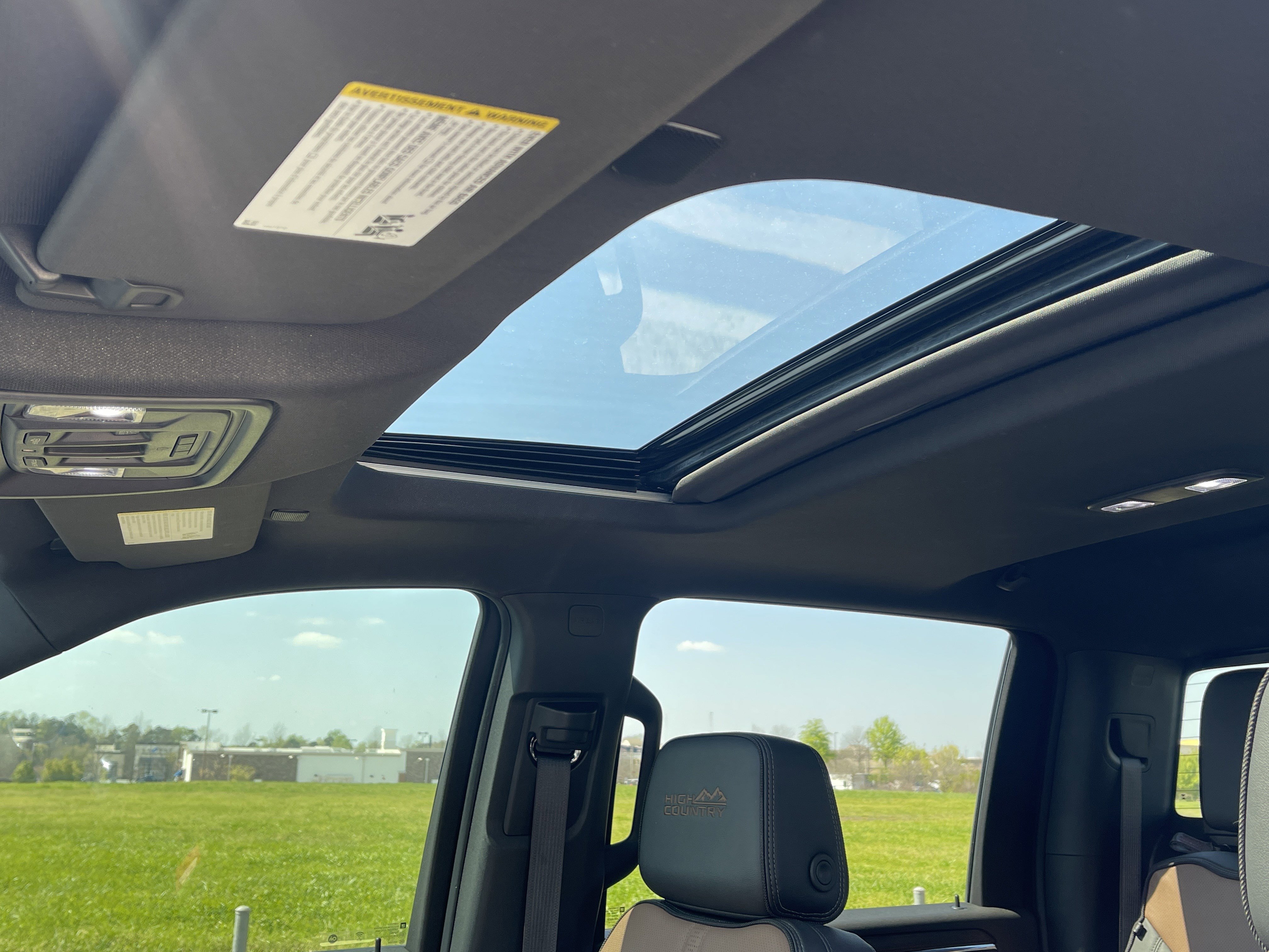 Used 2024 Chevrolet Silverado 2500 High Country w/ High Country Premium Package image 11