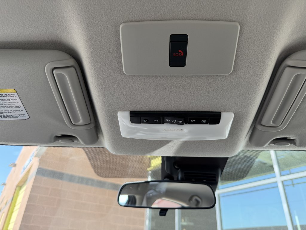 Used 2025 Nissan Versa SR w/ Trunk Package FWD image 23
