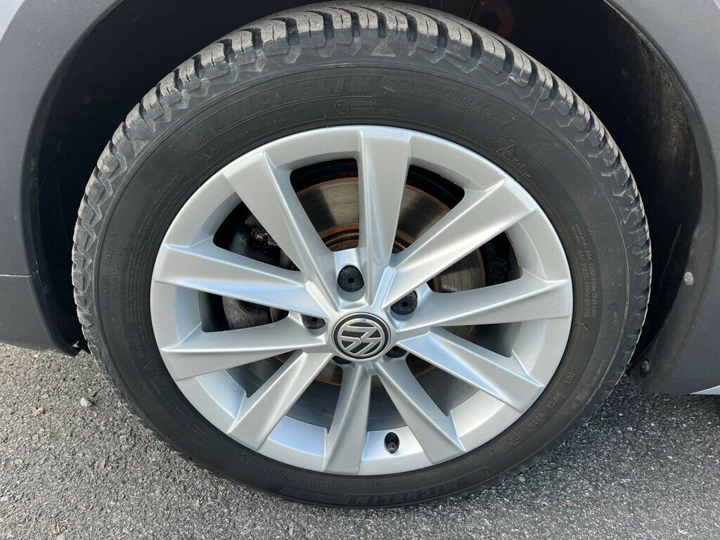 Used 2019 Volkswagen Golf Alltrack SE image 38