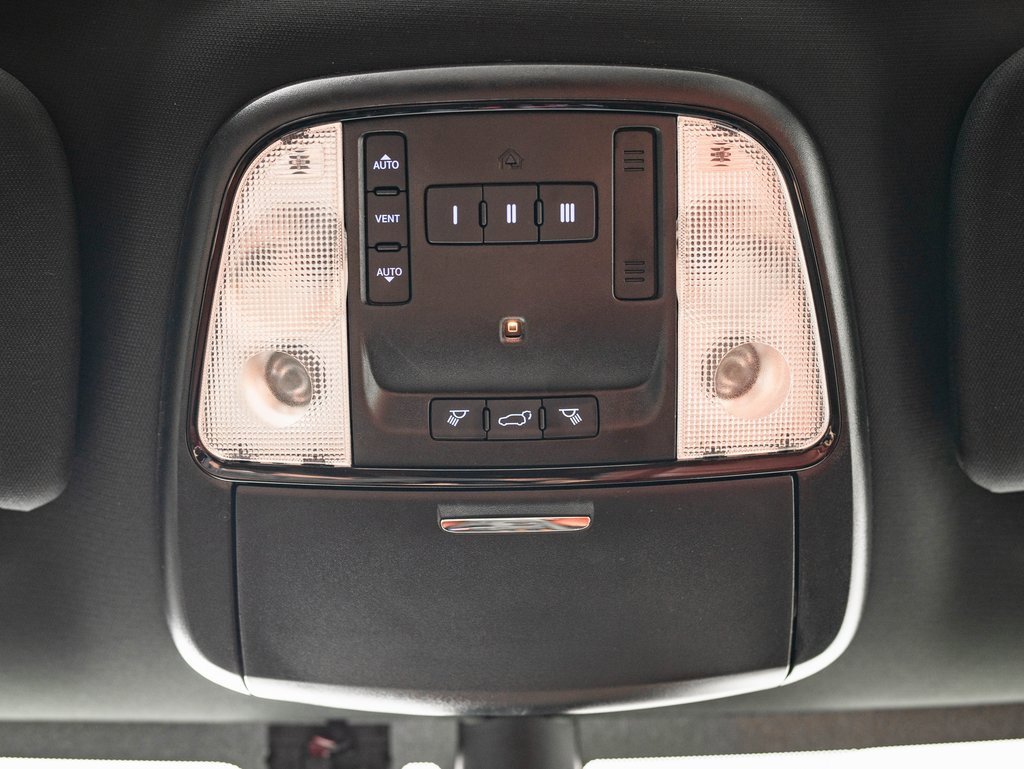 Used 2021 Dodge Durango SRT Hellcat w/ Technology Group image 40