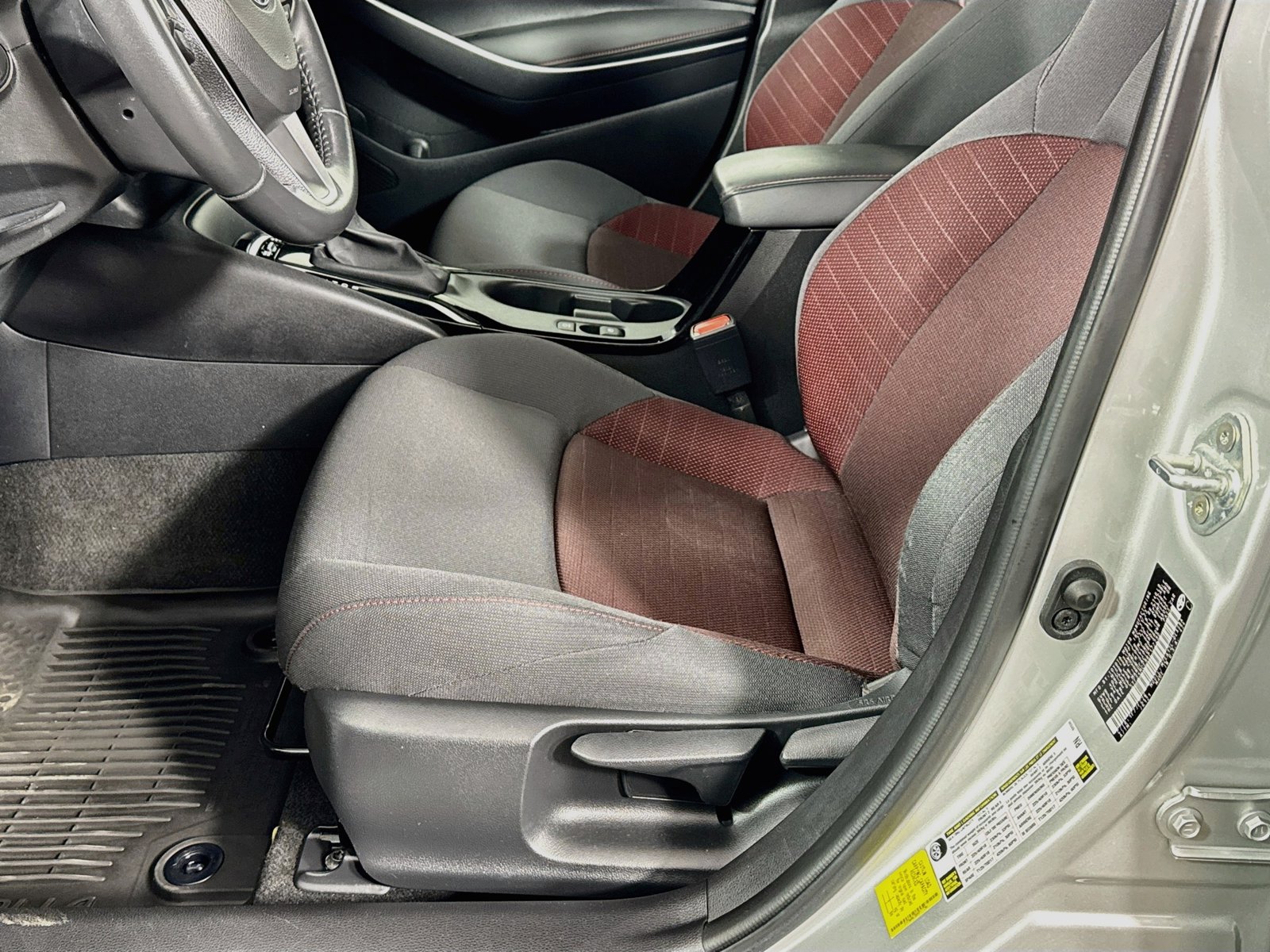 Certified 2024 Toyota Corolla SE FWD image 18