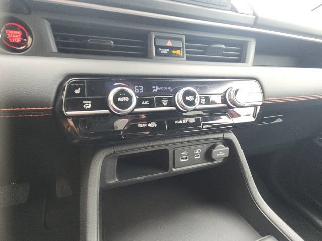 Used 2025 Honda Pilot Sport image 34