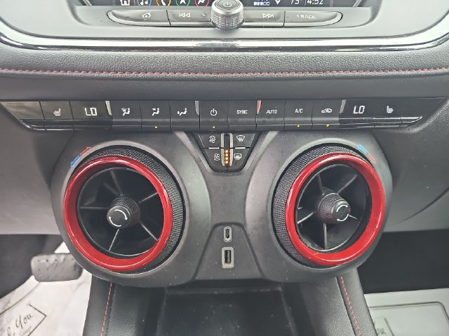 Used 2019 Chevrolet Blazer RS w/ LPO, Floor Liner Package FWD image 27