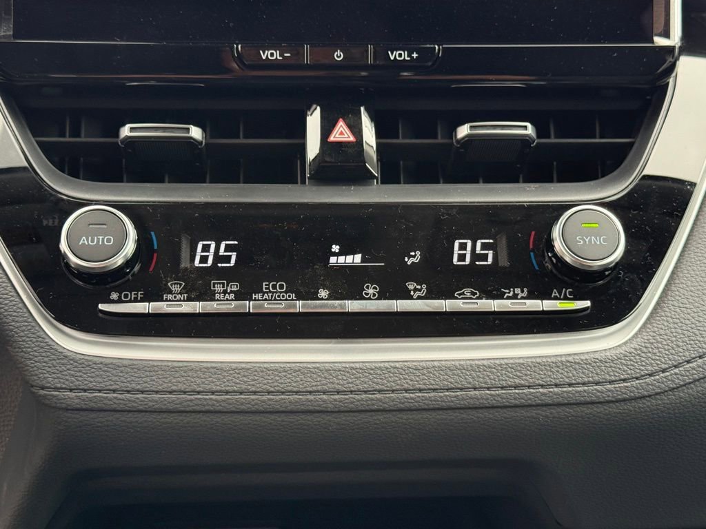 Certified 2026 Toyota Corolla Cross XLE image 32