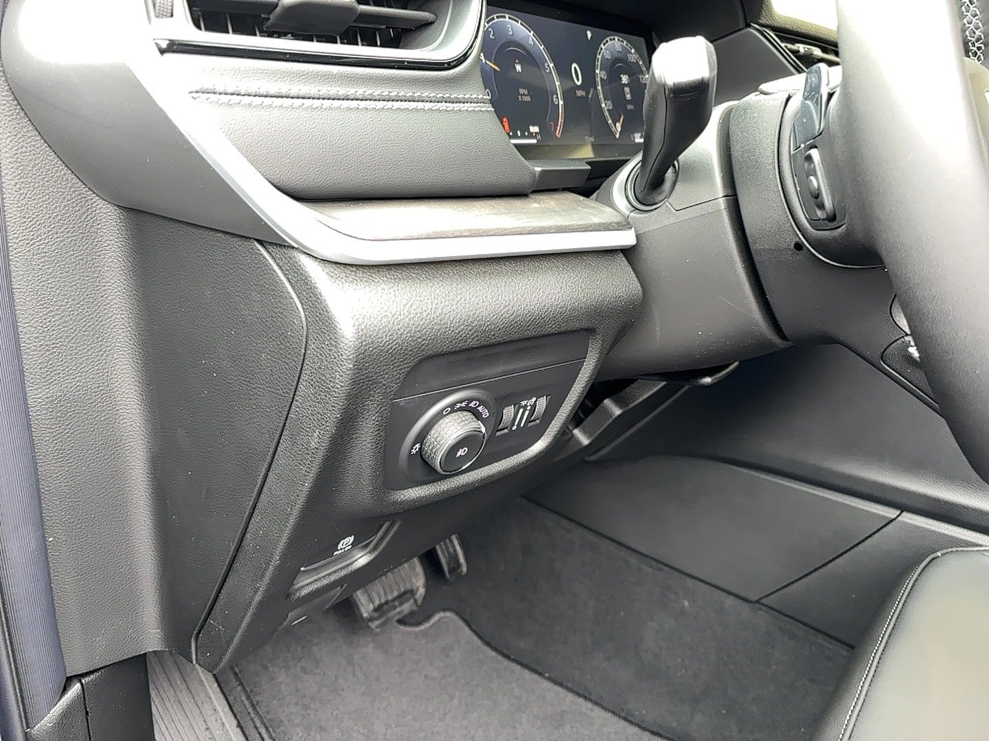 New 2026 Jeep Grand Cherokee Limited AWD/4WD image 18