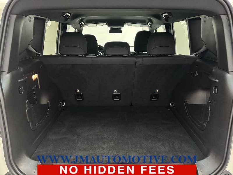 Used 2022 Jeep Renegade Altitude image 16