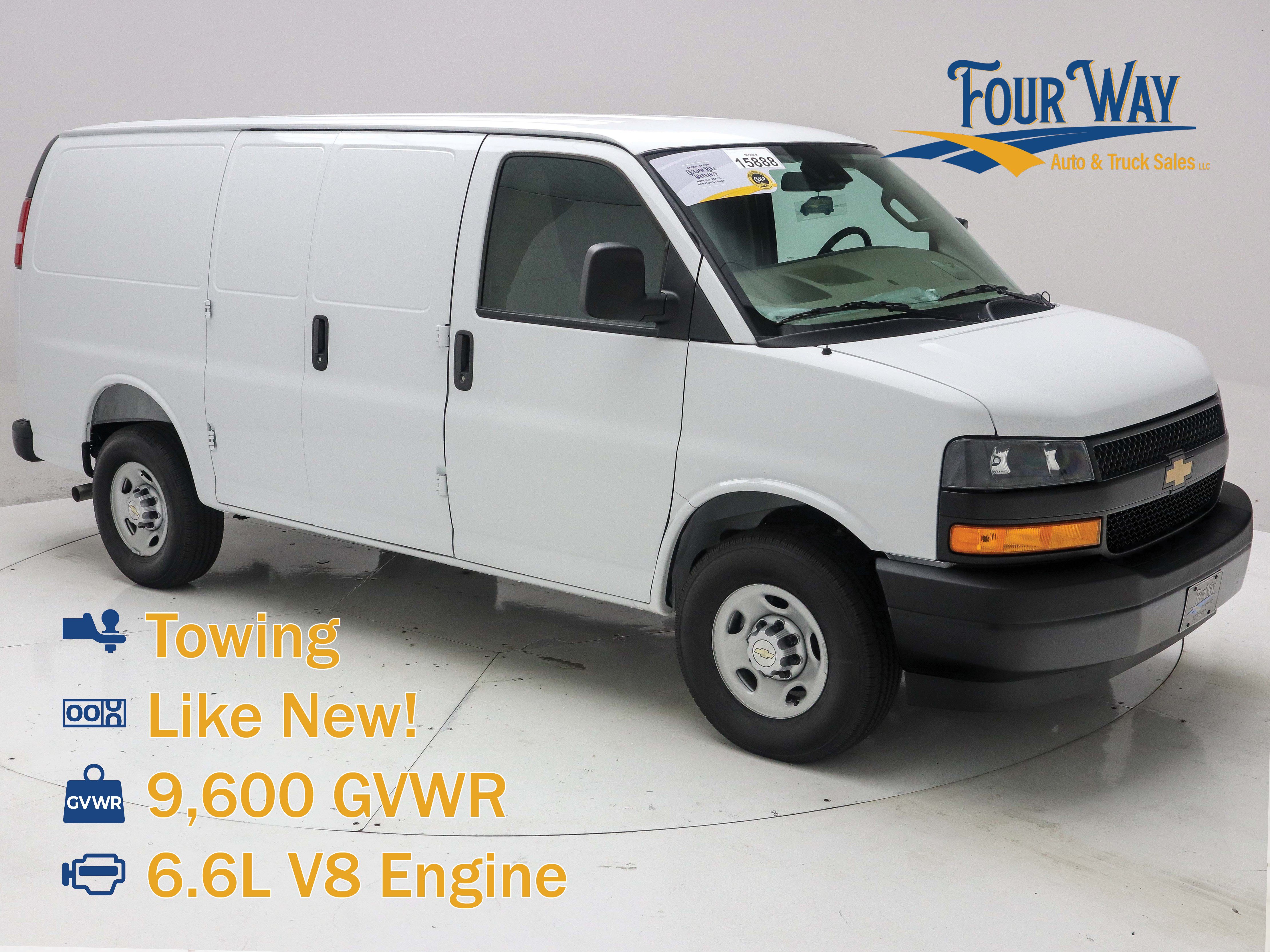 Used 2026 Chevrolet Express 3500 w/ Driver Convenience Package RWD image 1
