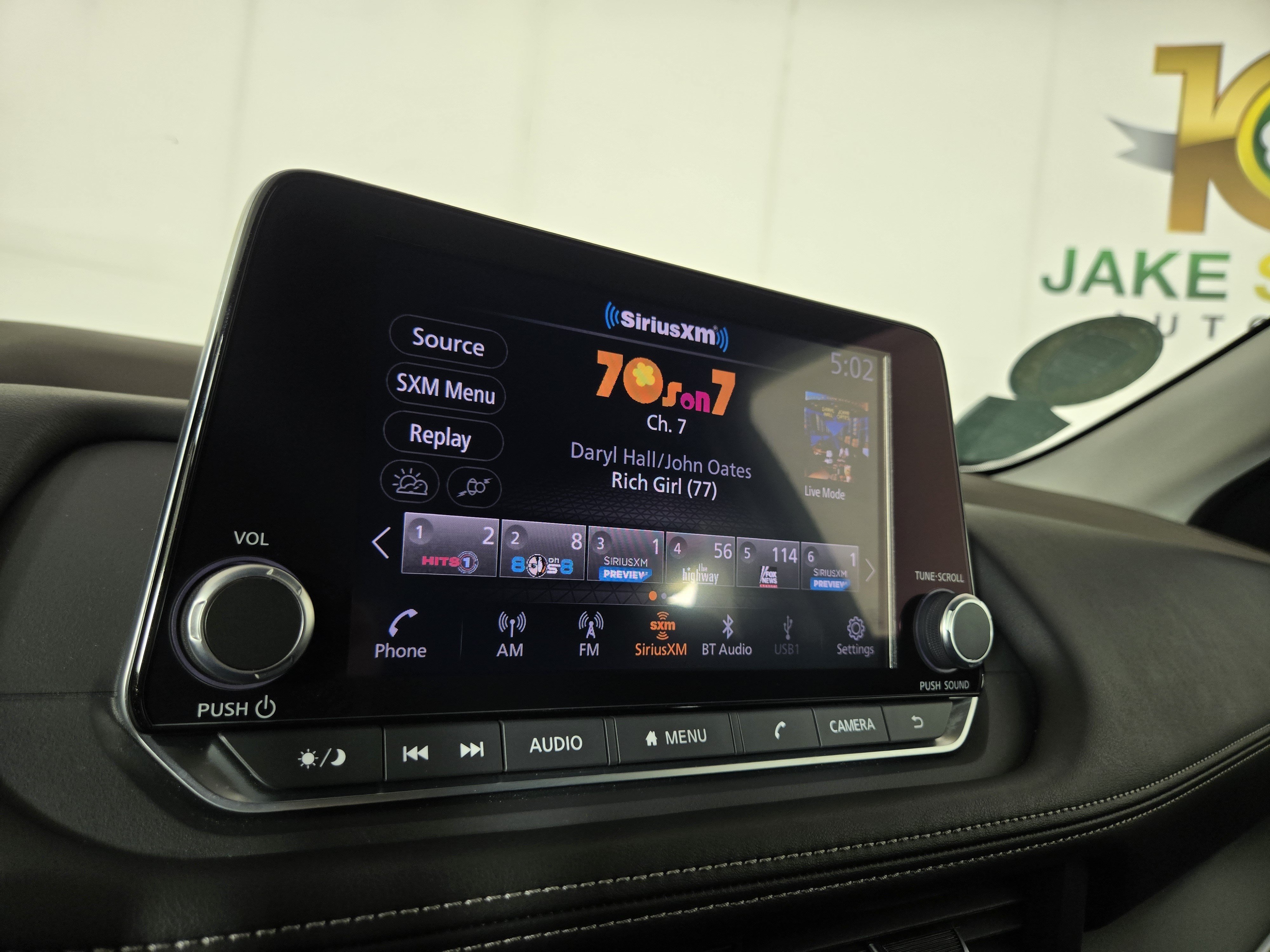 Used 2023 Nissan Rogue S AWD/4WD image 18