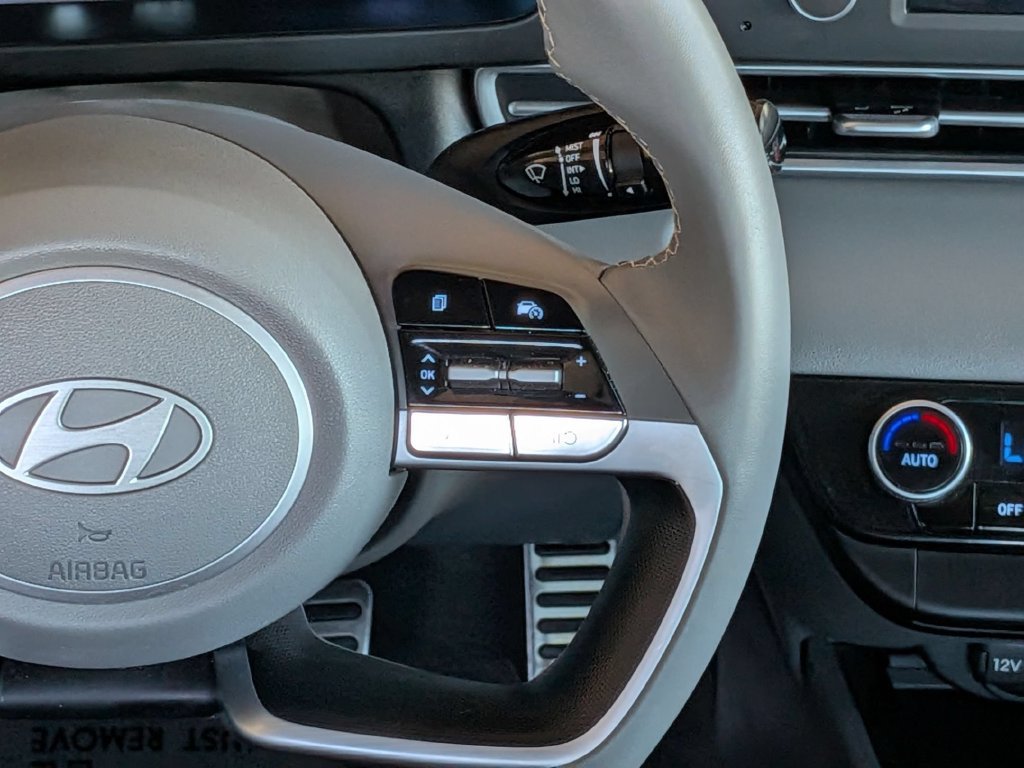 Used 2026 Hyundai Elantra Sport FWD image 15