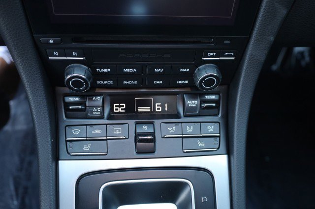 Used 2018 Porsche 718 Cayman RWD image 31