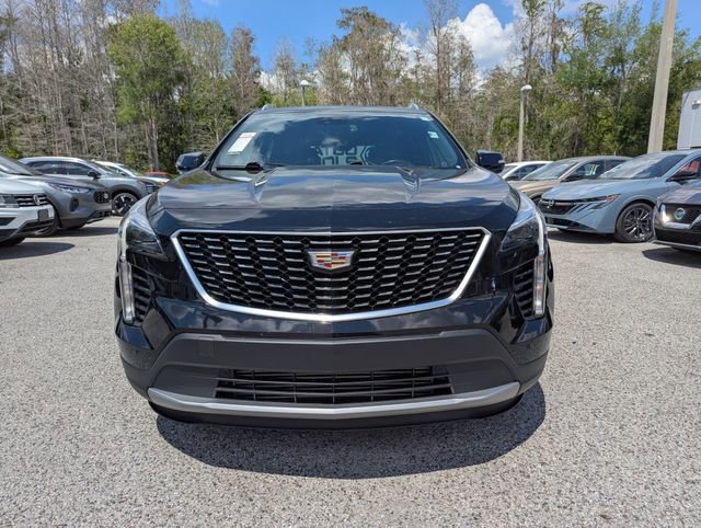 Used 2021 Cadillac XT4 Premium Luxury image 3
