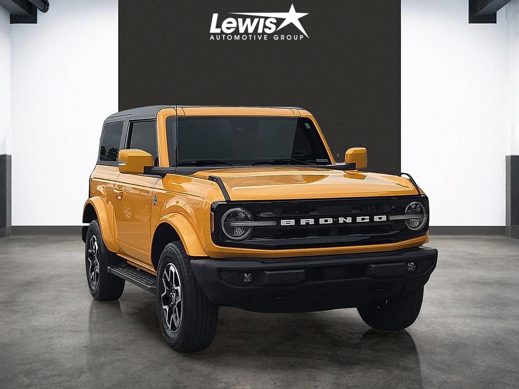 Used 2022 Ford Bronco Outer Banks AWD/4WD image 6