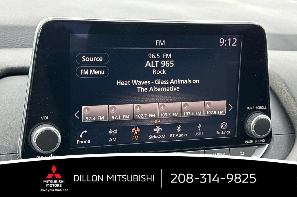 Used 2025 Nissan Rogue SV AWD/4WD image 18