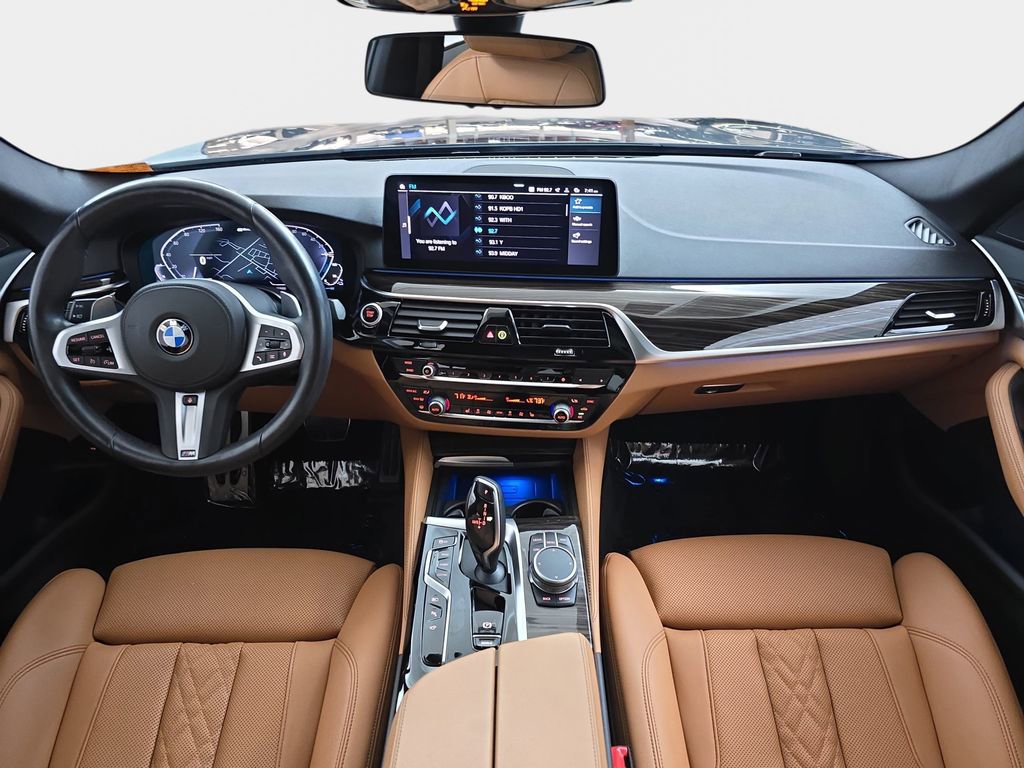 Used 2021 BMW 530e xDrive w/ M Sport Package AWD/4WD image 12