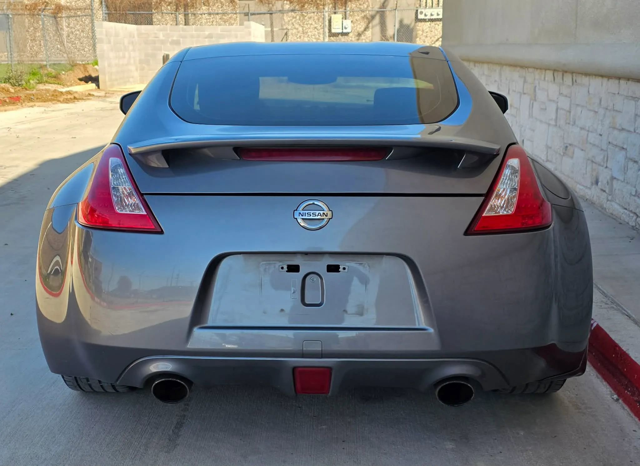Used 2015 Nissan 370Z Coupe image 3
