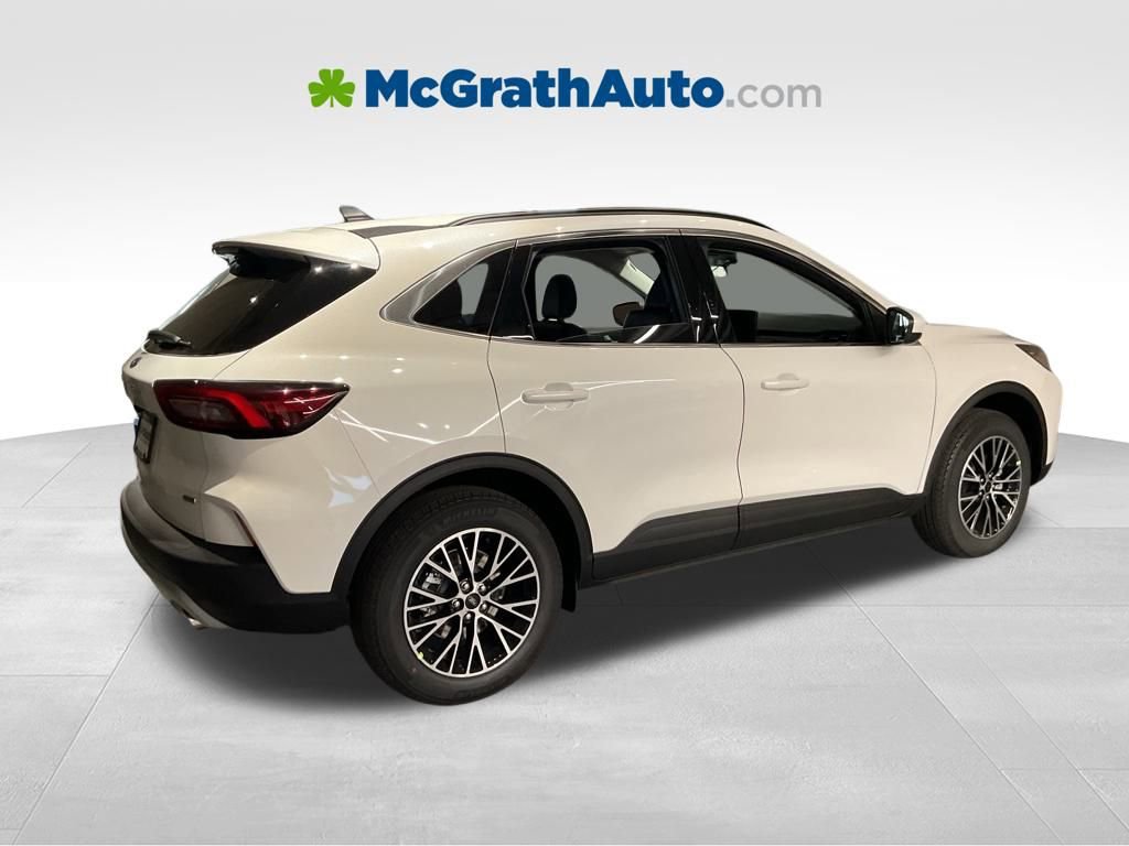 New 2026 Ford Escape SE image 3