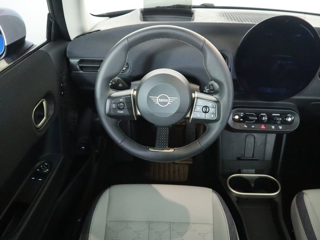 Certified 2025 MINI Cooper S image 10