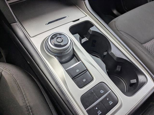 Used 2022 Ford Explorer XLT image 12