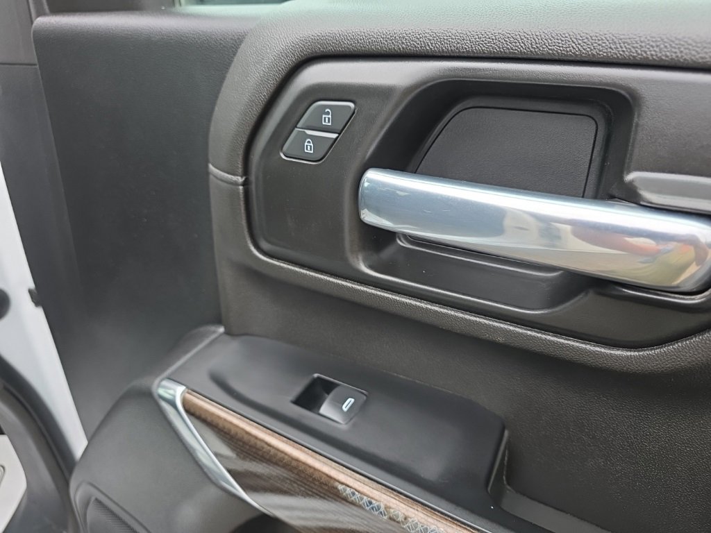 Used 2022 Chevrolet Silverado 2500 LT w/ Convenience Package image 20