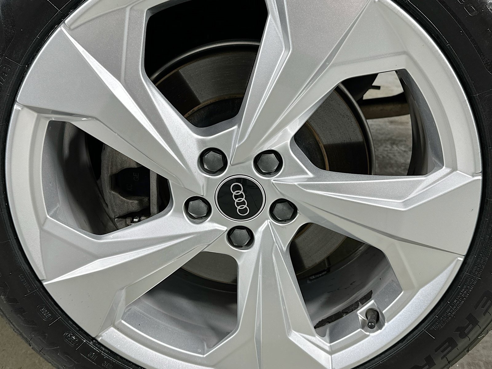 Used 2021 Audi Q5 2.0T Premium Plus w/ Premium Plus Package AWD/4WD image 32