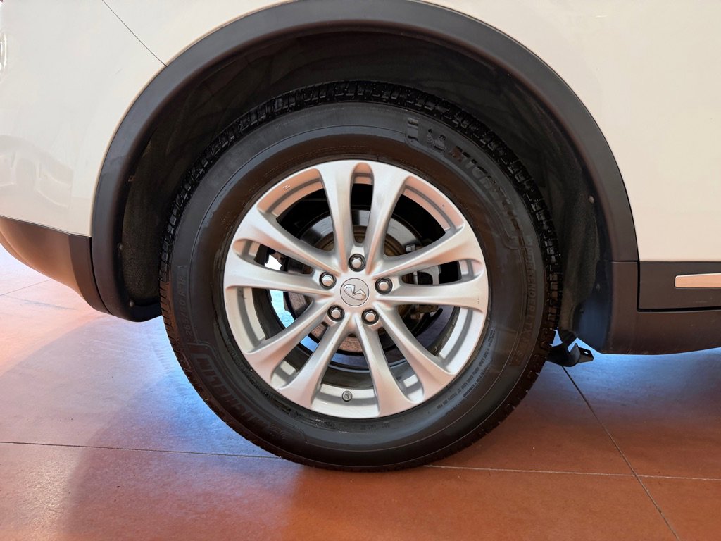 Used 2013 INFINITI FX37 AWD w/ Premium Pkg image 13