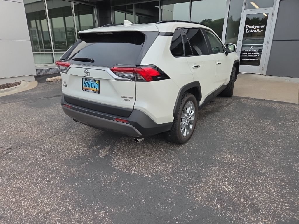 Used 2019 Toyota RAV4 Limited w/ Advanced Technology Package AWD/4WD image 16