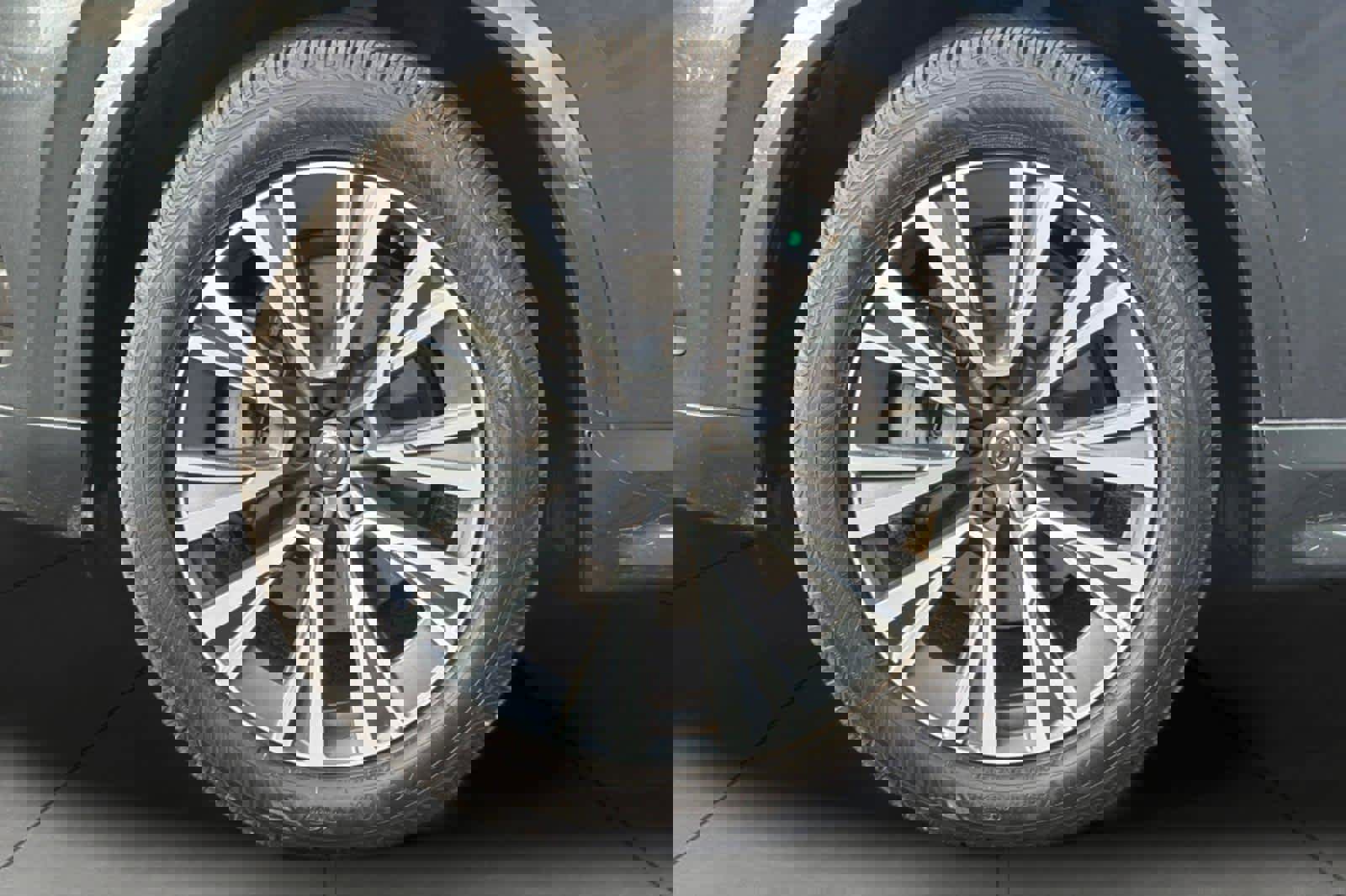 Used 2022 Volvo XC90 T5 Momentum w/ Protection Package image 11