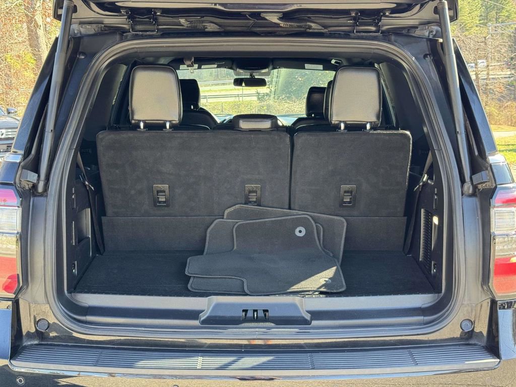 Used 2018 Ford Expedition Limited image 16