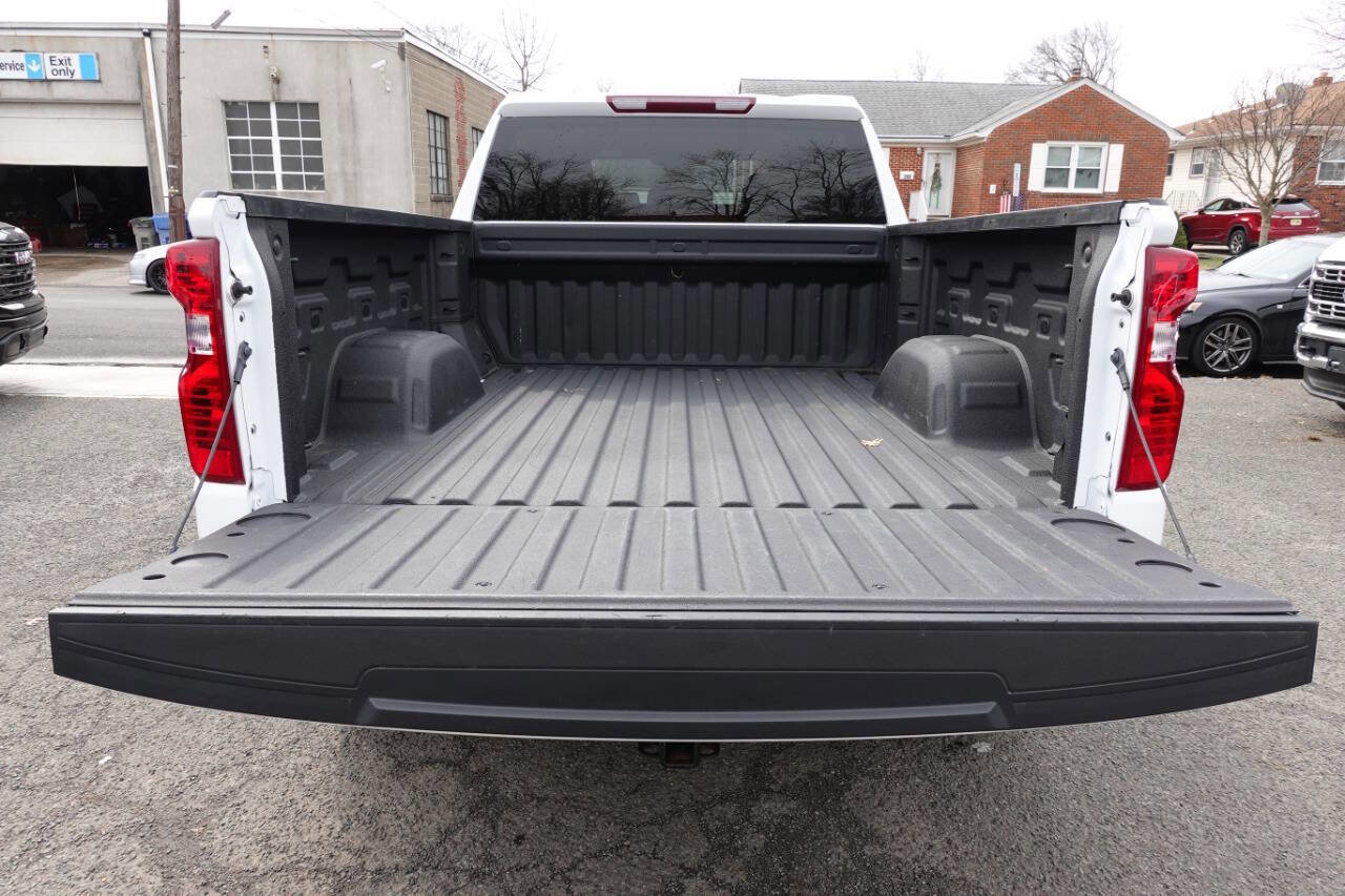 Used 2023 Chevrolet Silverado 1500 Custom w/ LPO, Dark Essentials Package AWD/4WD image 26