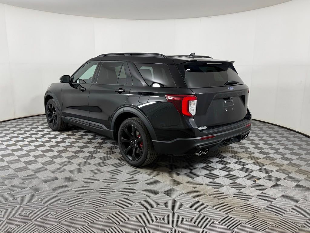 Used 2023 Ford Explorer ST w/ Equipment Group 401A image 9